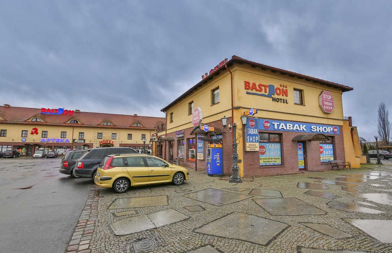 Hotel Bastion Kostrzyn nad Odra Bagian luar foto