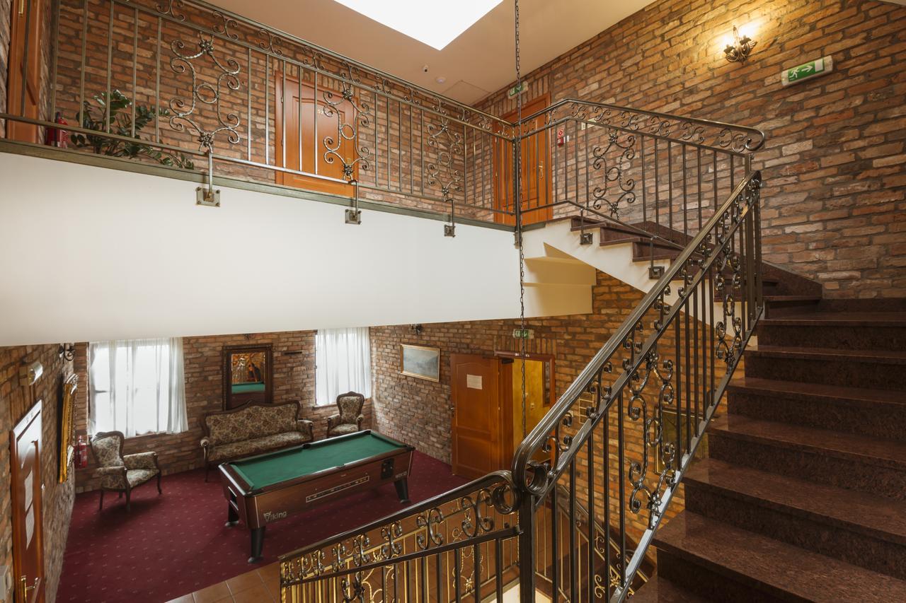 Hotel Bastion Kostrzyn nad Odra Bagian luar foto