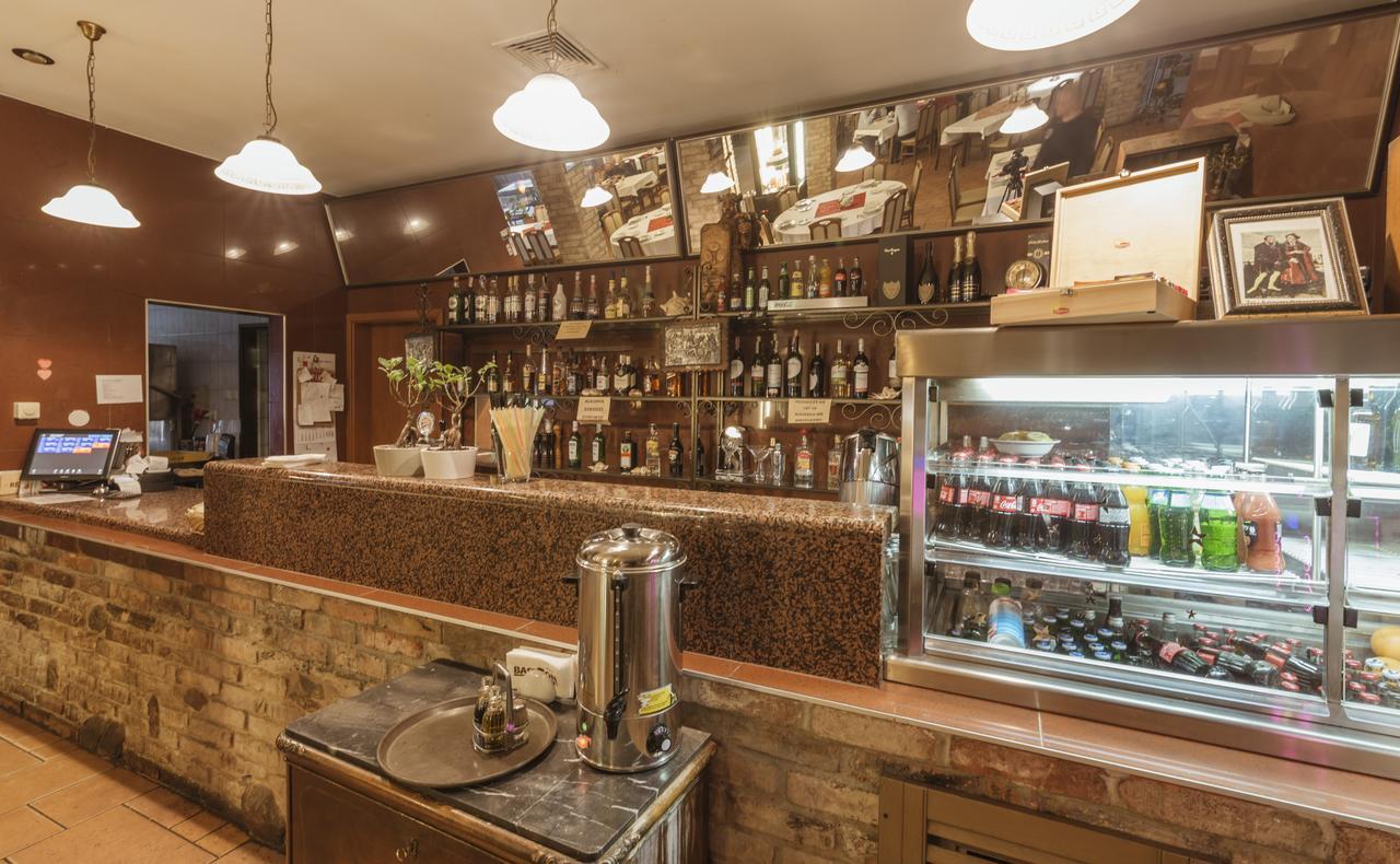 Hotel Bastion Kostrzyn nad Odra Bagian luar foto
