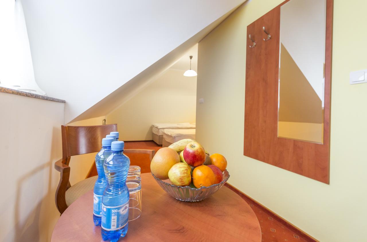 Hotel Bastion Kostrzyn nad Odra Bagian luar foto