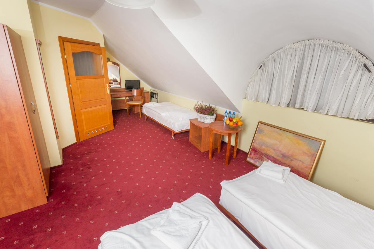 Hotel Bastion Kostrzyn nad Odra Bagian luar foto